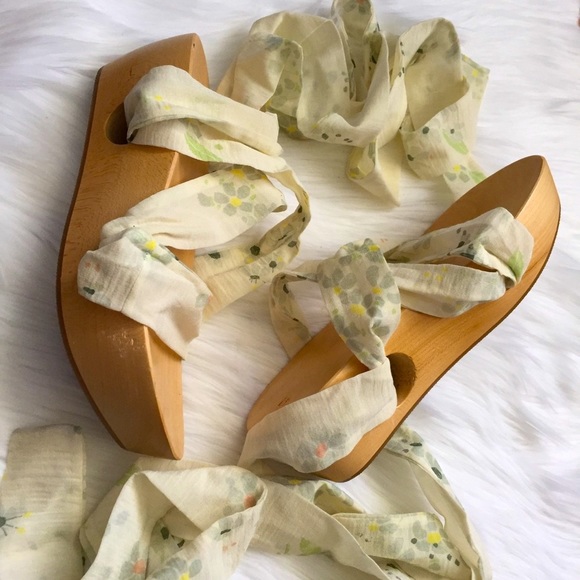 Band of Outsiders Platform Sandal - Picture 1 of 8